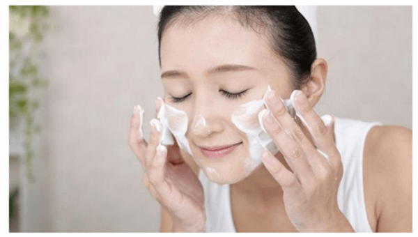 Chăm sóc da mùa hè - Phải bắt đầu từ đâu? 11 Làm sạch da - Bước đầu tiên trong quy trình chăm sóc da mùa hè